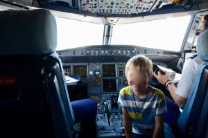 Unser Sohn im Cockpit bei den Piloten